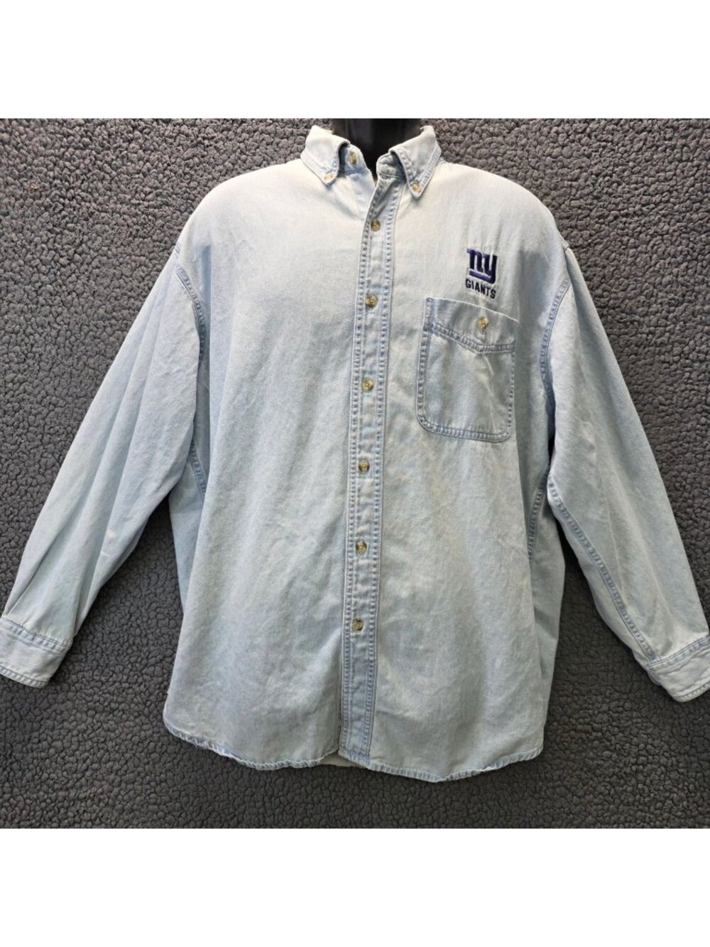 NFL New York Giants Denim Button Down Shirt L Light Wash Game Sports Fan Gear